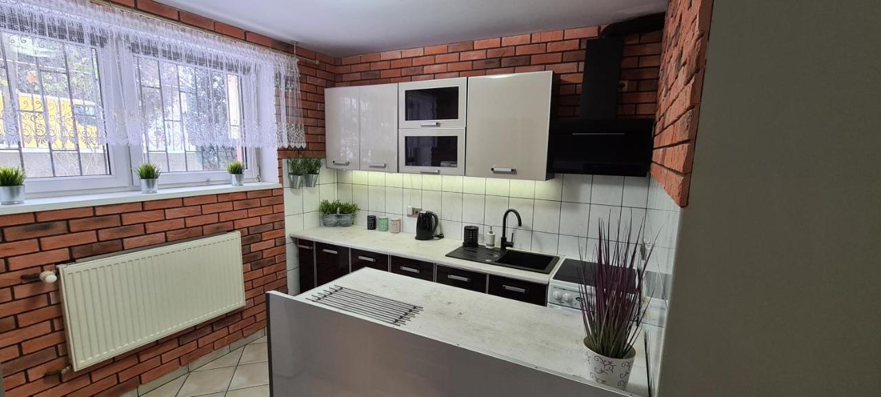 Quiet Besamet Apartment *